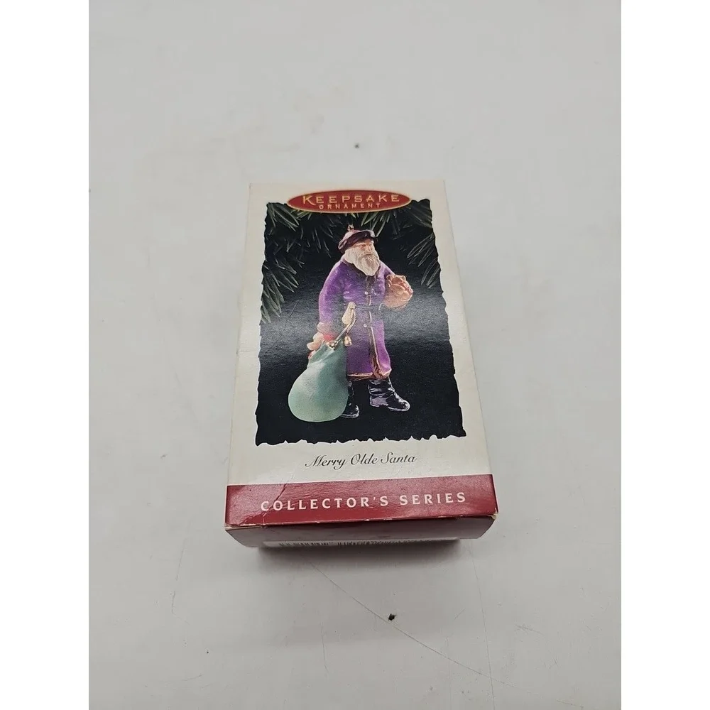 Hallmark Keepsake Ornament 1995 Merry Olde Santa 6th in Collectors Series Purple